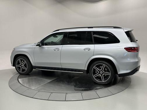2026 Mercedes-Benz GLS 450 4MATIC