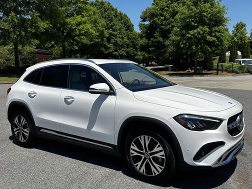White 2025 Mercedes-Benz GLA 250 4MATIC