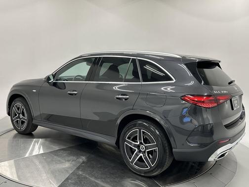 2025 Mercedes-Benz GLC 350e Base