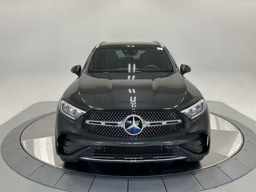 2025 Mercedes-Benz GLC 350e Base