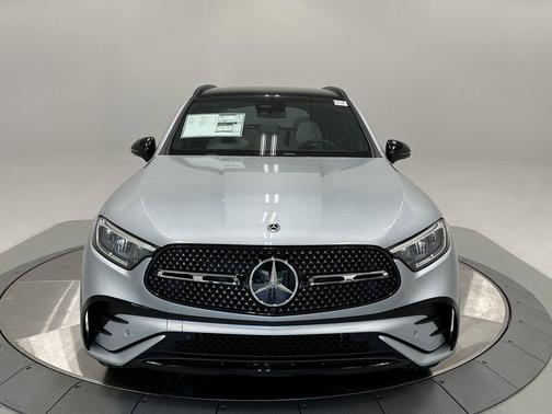 2026 Mercedes-Benz GLC 300 Base