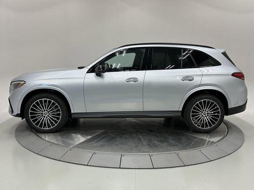 2026 Mercedes-Benz GLC 300 Base