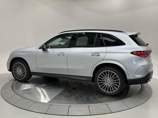 2026 Mercedes-Benz GLC 300 Base