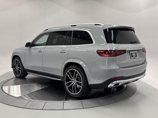 2026 Mercedes-Benz GLS 450 4MATIC