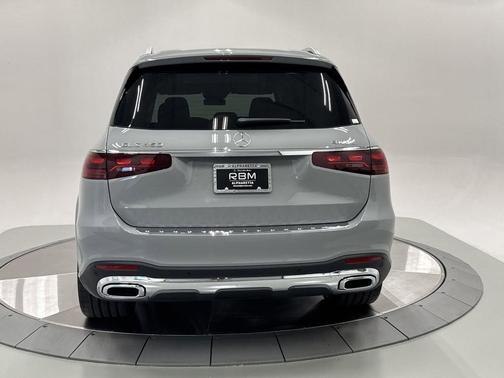 2026 Mercedes-Benz GLS 450 4MATIC