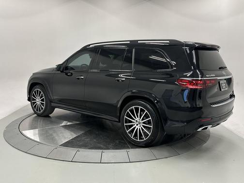 2025 Mercedes-Benz GLS 450 4MATIC