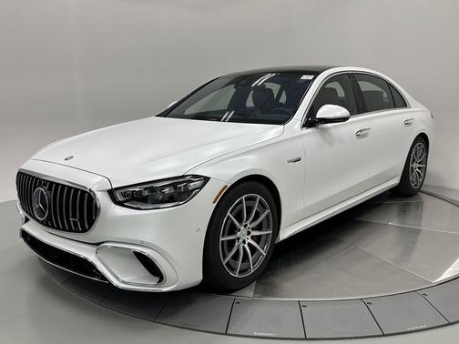 MANUFAKTUR Moonlight White Metallic 2024 Mercedes-Benz AMG S 63 E 4MATIC