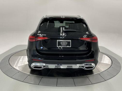 2026 Mercedes-Benz GLC 300 Base