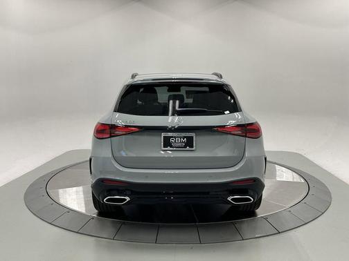 2026 Mercedes-Benz GLC 300 4MATIC