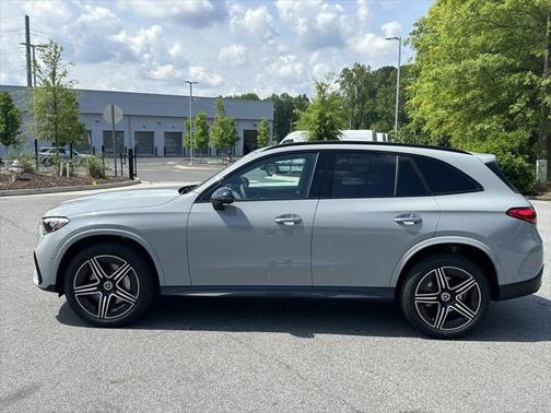 2025 Mercedes-Benz GLC 300 4MATIC