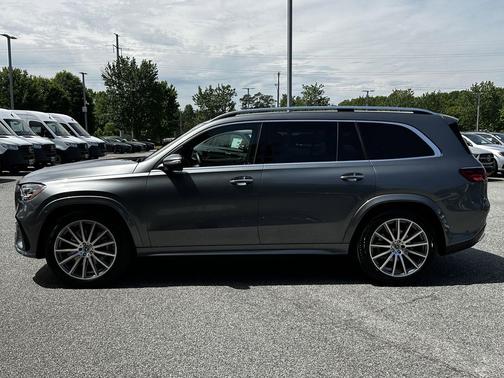 Gray 2025 Mercedes-Benz GLS 450 4MATIC