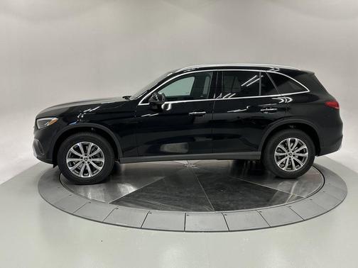 2026 Mercedes-Benz GLC 300 Base