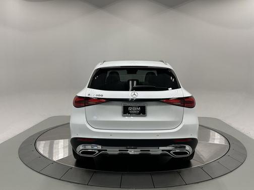 2025 Mercedes-Benz GLC 300 Base