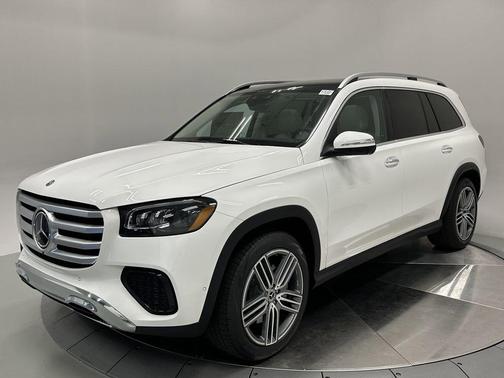 2026 Mercedes-Benz GLS 450 4MATIC