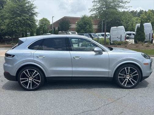 2024 Porsche Cayenne Base