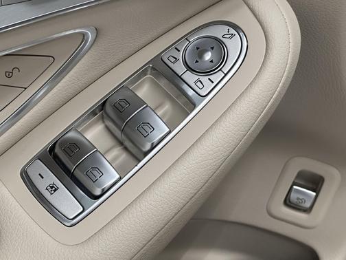 2022 Mercedes-Benz GLC 300 Base