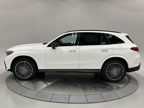 2026 Mercedes-Benz GLC 300 4MATIC