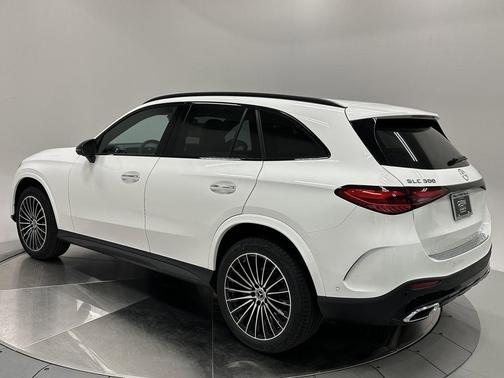 2026 Mercedes-Benz GLC 300 4MATIC