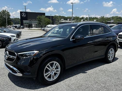 Black 2026 Mercedes-Benz GLC 300 Base
