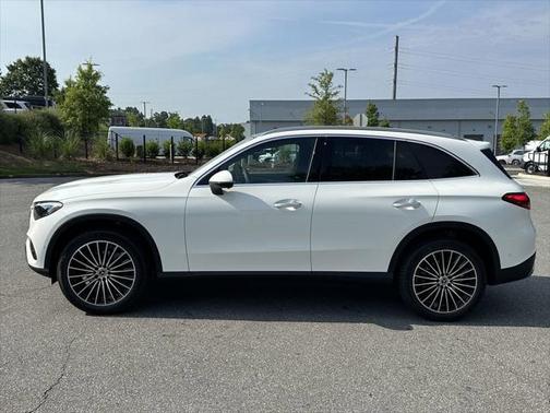2025 Mercedes-Benz GLC 300 4MATIC