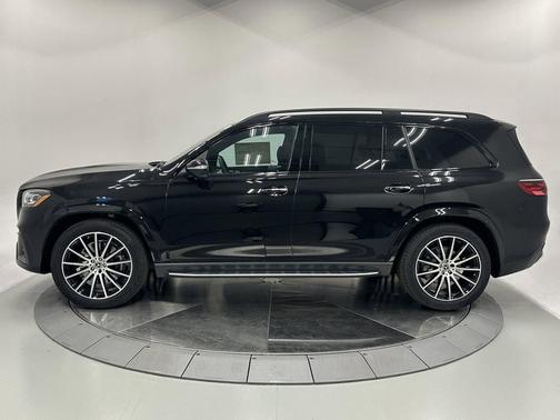 2026 Mercedes-Benz GLS 580 4MATIC