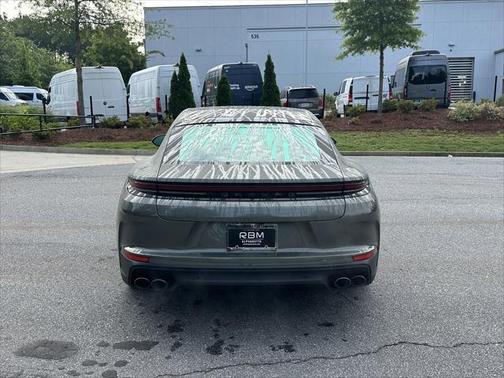2025 Porsche Panamera 4