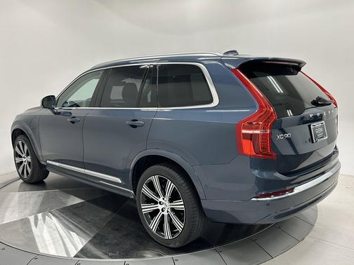 2024 Volvo XC90 Recharge Plug-In Hybrid T8 Ultimate 6-Seater