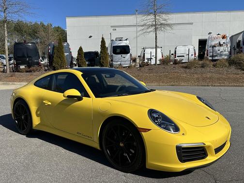 2017 Porsche 911 Carrera