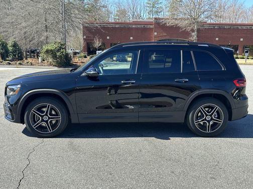 2025 Mercedes-Benz GLB 250 4MATIC