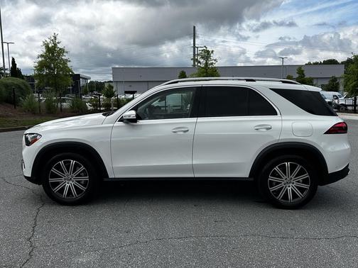 White 2026 Mercedes-Benz GLE 450e 4MATIC