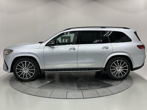 2026 Mercedes-Benz GLS 450 4MATIC