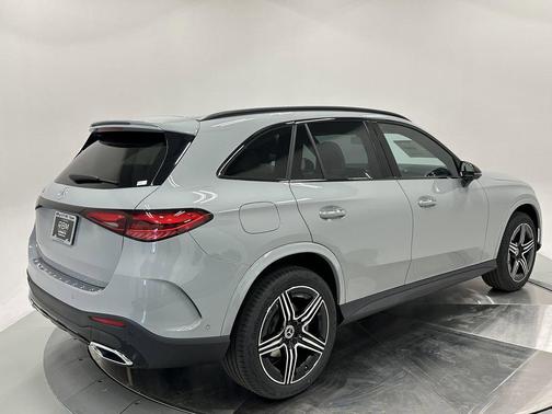 2026 Mercedes-Benz GLC 300 Base