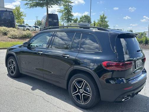 2025 Mercedes-Benz GLB 250 4MATIC
