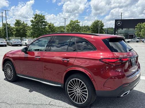 2025 Mercedes-Benz GLC 300 4MATIC