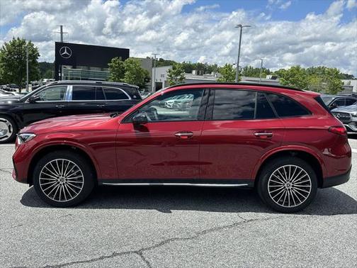 2025 Mercedes-Benz GLC 300 4MATIC