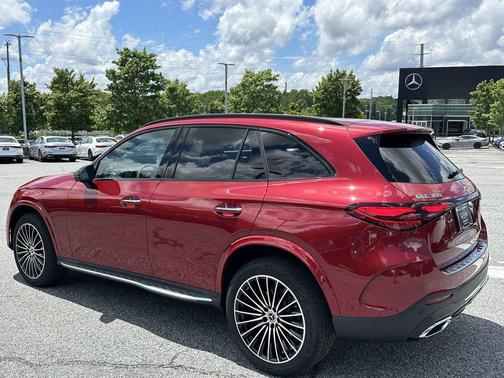 2025 Mercedes-Benz GLC 300 4MATIC