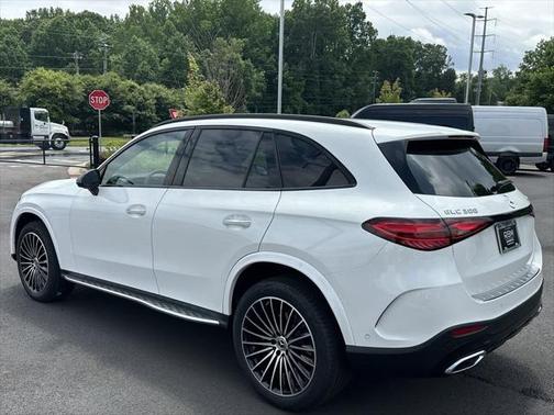 2025 Mercedes-Benz GLC 300 4MATIC