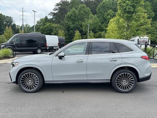 2025 Mercedes-Benz GLC 300 4MATIC