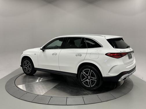 2025 Mercedes-Benz GLC 350e Base