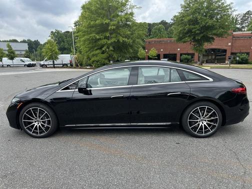 Black 2026 Mercedes-Benz EQS 450 4MATIC