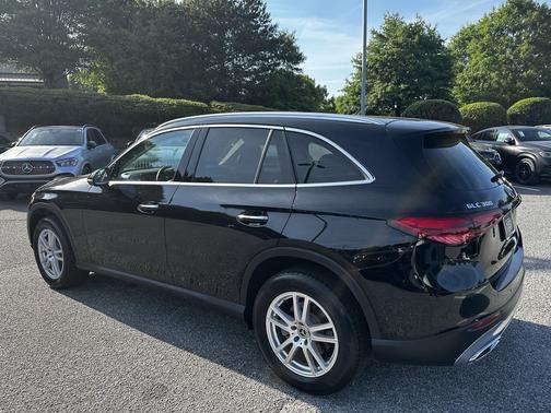 Black 2023 Mercedes-Benz GLC 300 4MATIC