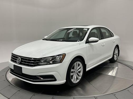 2019 Volkswagen Passat 2.0T Wolfsburg Edition