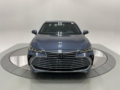 2020 Toyota Avalon XLE