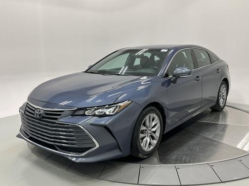 2020 Toyota Avalon XLE