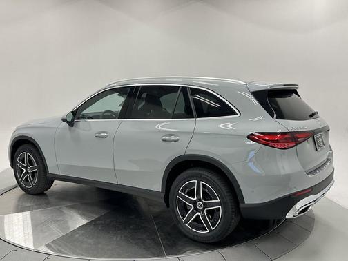 2026 Mercedes-Benz GLC 300 4MATIC