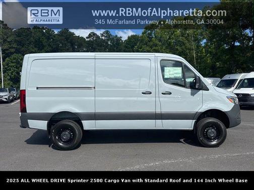 2025 Mercedes-Benz Sprinter 2500 Standard Roof
