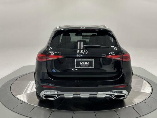 2026 Mercedes-Benz GLC 300 Base