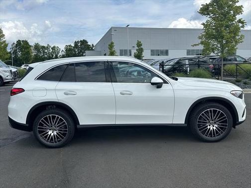 2025 Mercedes-Benz GLC 300 4MATIC