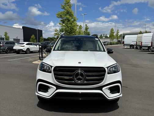 2025 Mercedes-Benz GLS 450 4MATIC