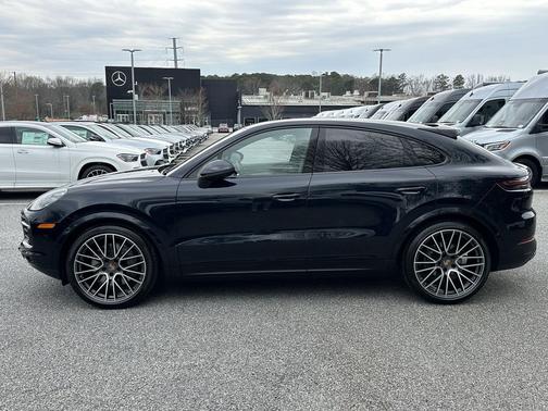 2022 Porsche Cayenne S